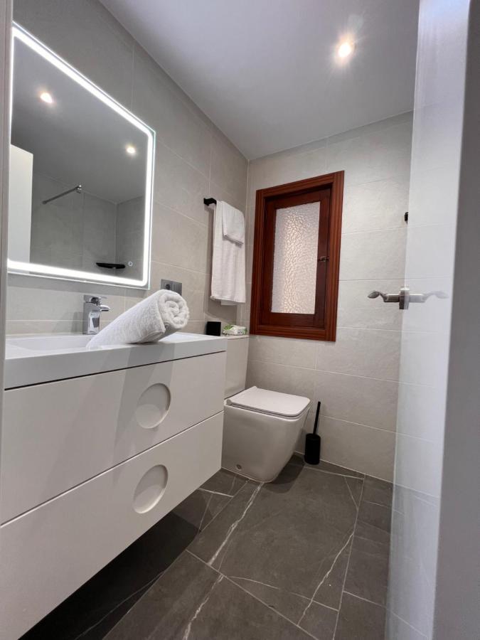 Apartamento Espacioso De Diseno A 3 Min Renfe. Cordova Esterno foto