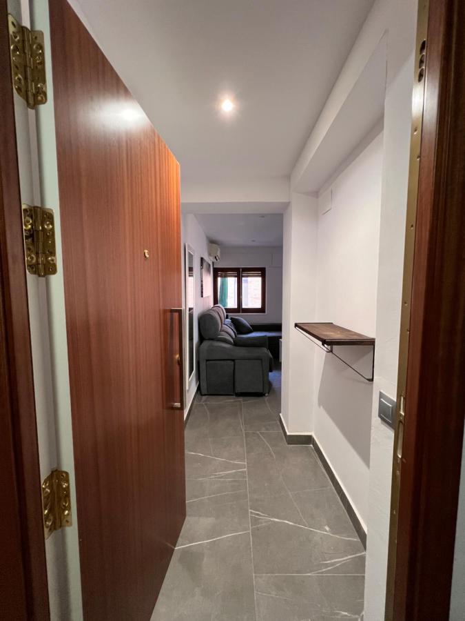 Apartamento Espacioso De Diseno A 3 Min Renfe. Cordova Esterno foto
